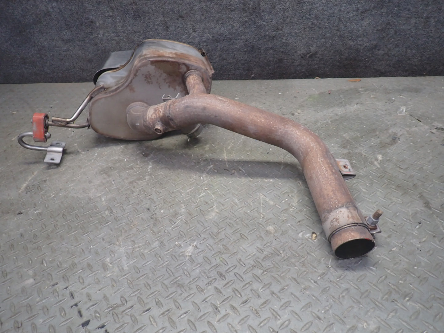 2009-2019 Maserati Granturismo M145 4.7L Rear Left Exhaust Muffler Pipe Tip