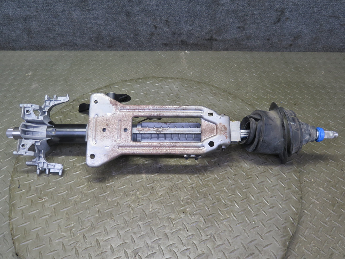 08-13 BMW E92 335XI 335I Manual Adjust Steering Column Assembly 6780274 OEM