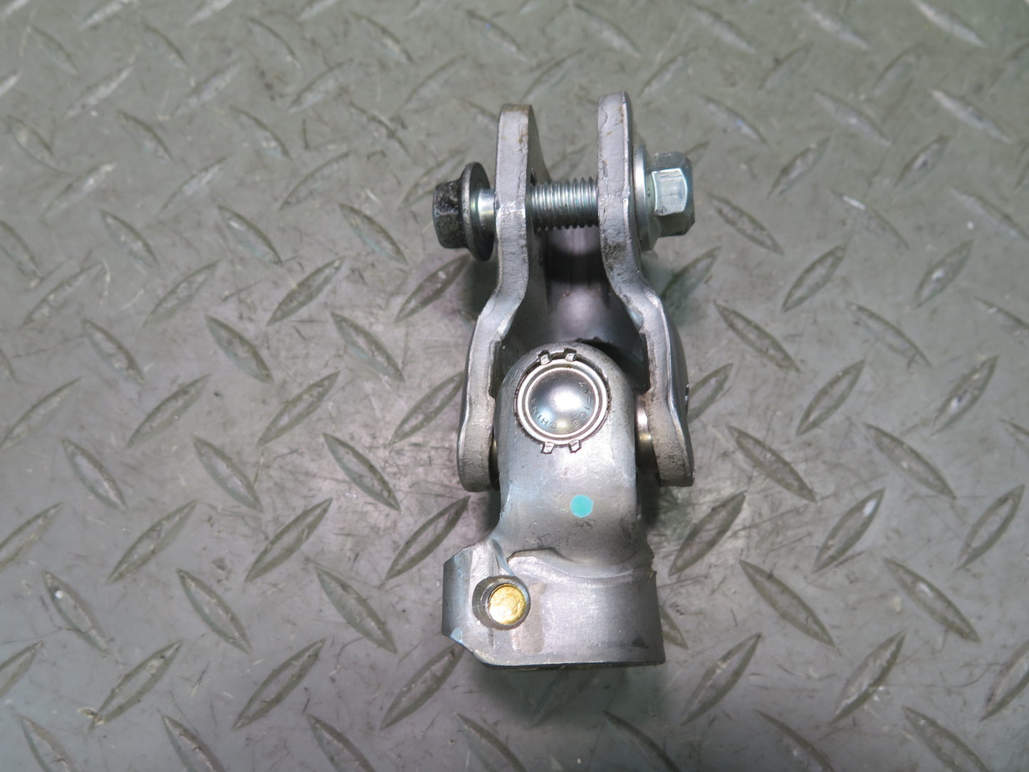 2013-2020 Infiniti JX35 QX60 Steering Column Linkage Shaft U Joint Coupling