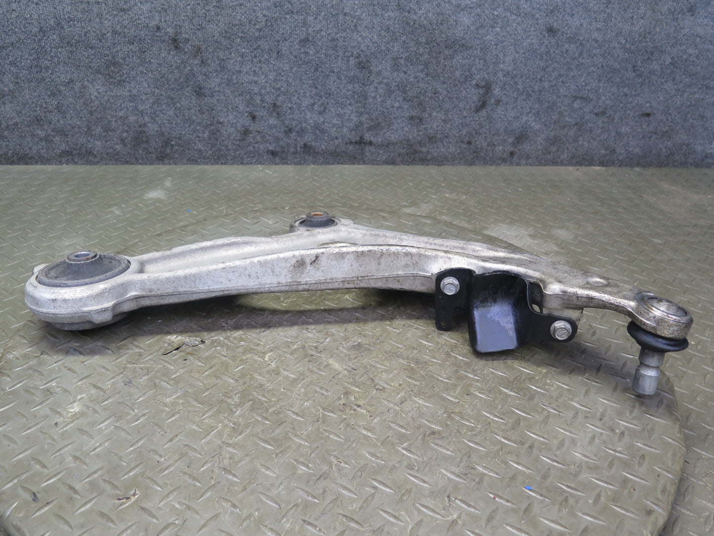 2013-2020 Infiniti JX35 QX60 Front Left Driver Side Lower Control Arm