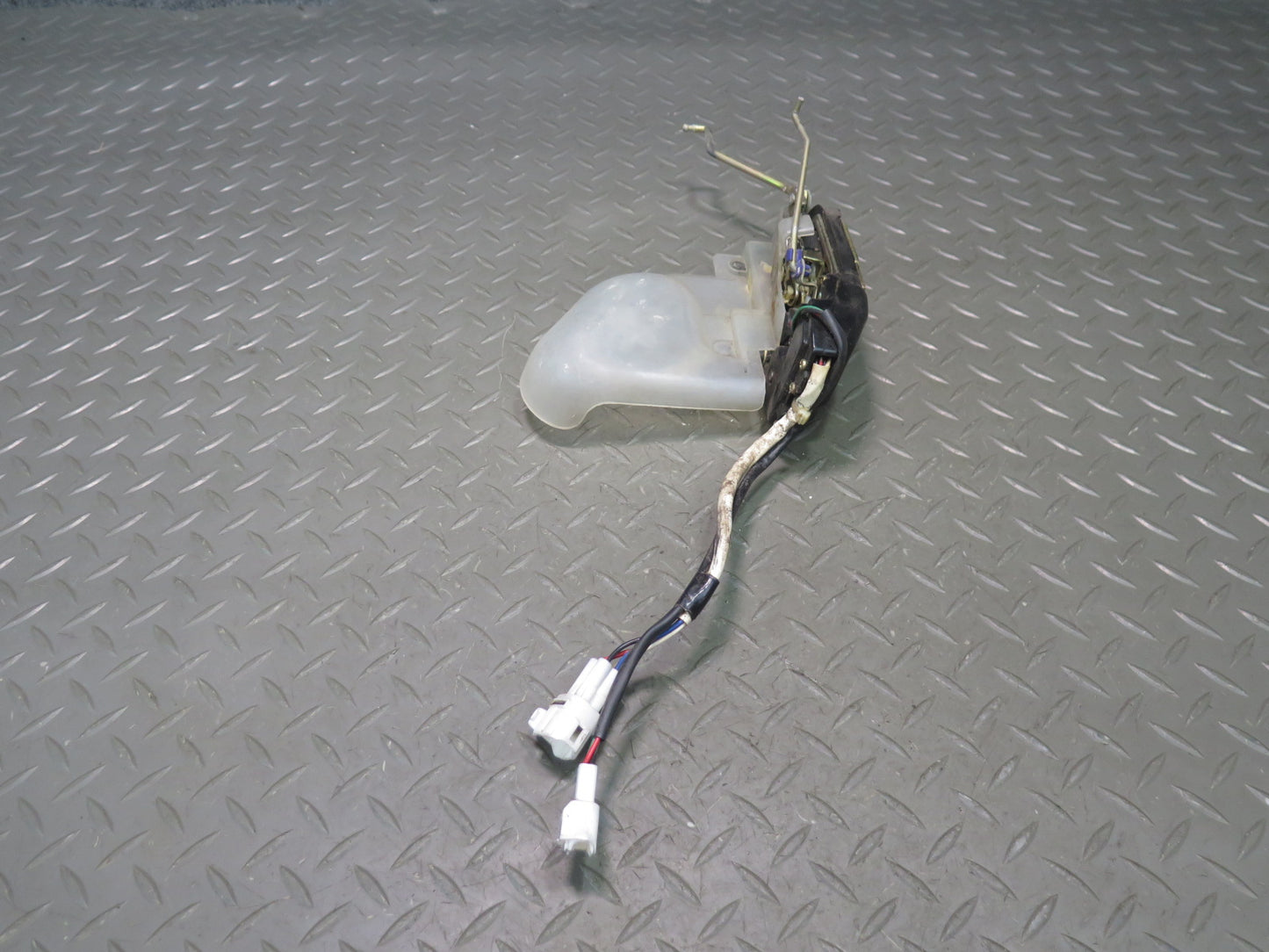 1991-1997 Toyota Land Cruiser FJ80 Front Left Door Lock Latch Actuator