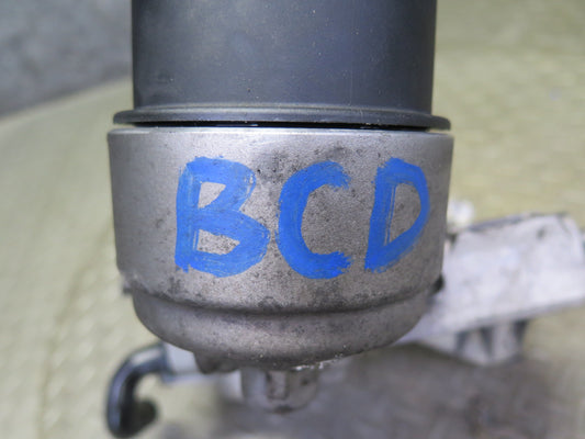 2006-2012 Bentley Flying Spure 6.0L Engine Oil Filter Cooling Housing Bracket