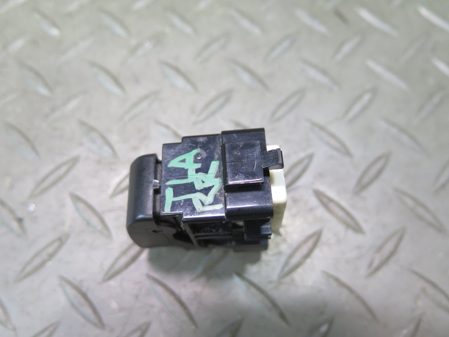 1991-1997 Toyota Land Cruiser FJ80 Rear Right Door Window Switch