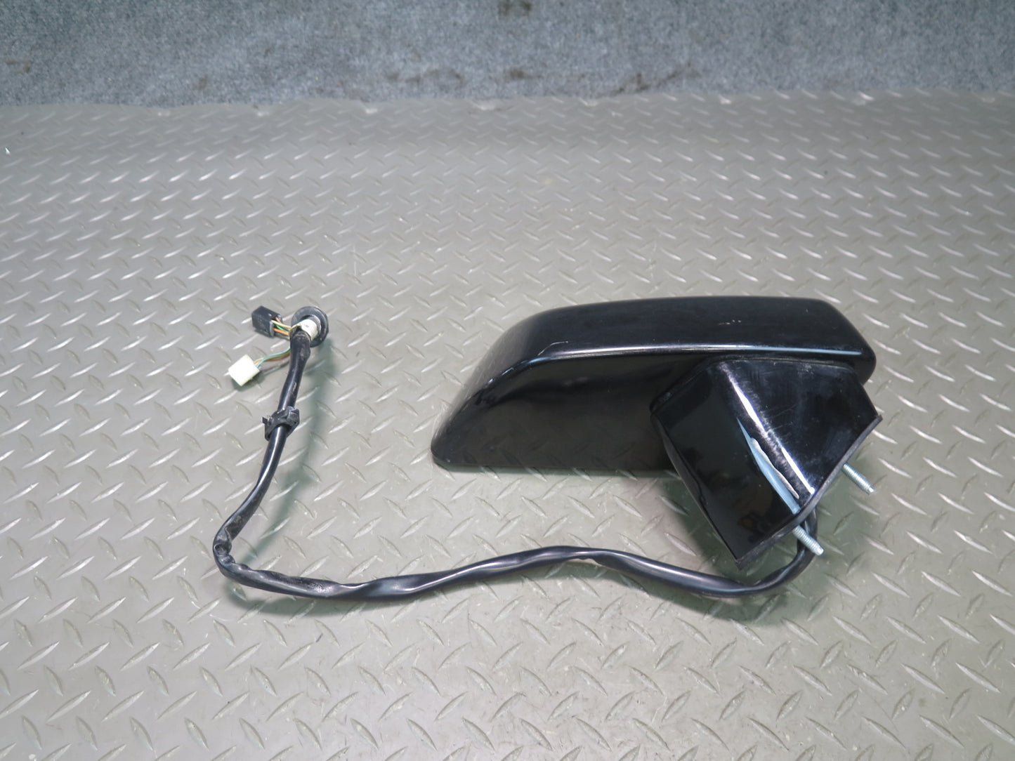 2004-2005 Cadillac XLR Right Passenger Side Door Exterior Side View Mirror Black
