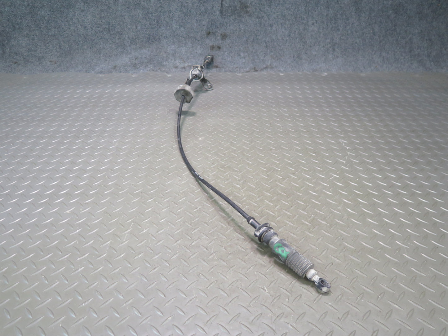 2004-2006 Cadillac XLR 4.6L Automatic Transmission Shifter Cable Assembly