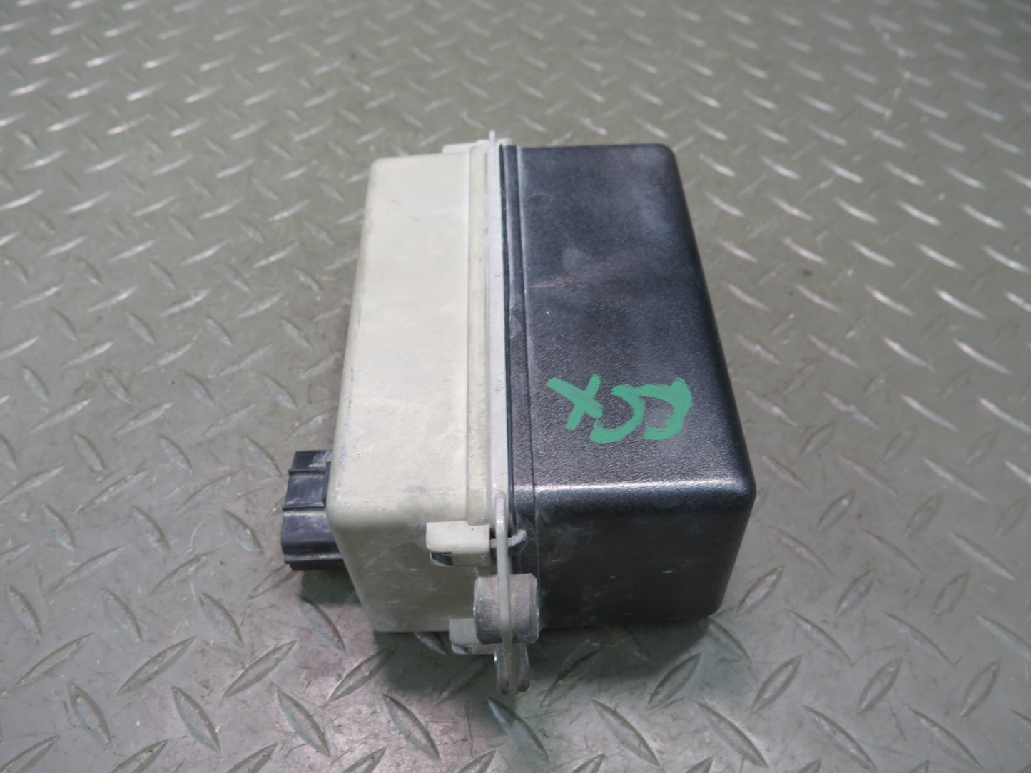 2004-2005 Cadillac XLR Adaptive Cruise Control Distance Radar Sensor Module