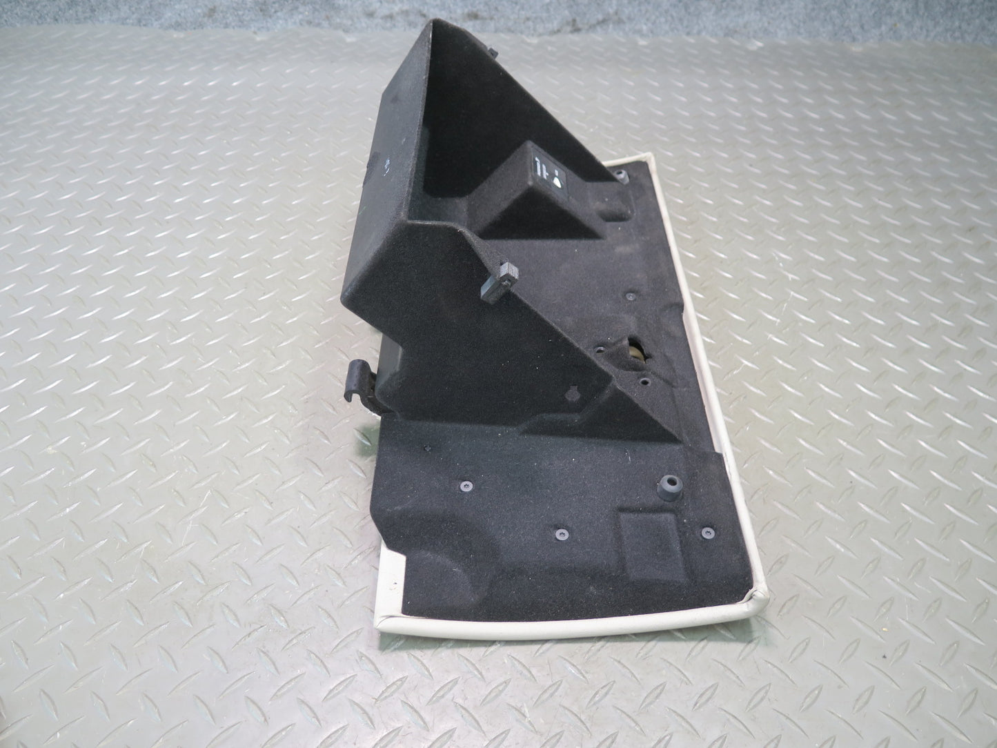 2004-2009 Cadillac XLR Dash Front Right Glove Box Compartment Storage