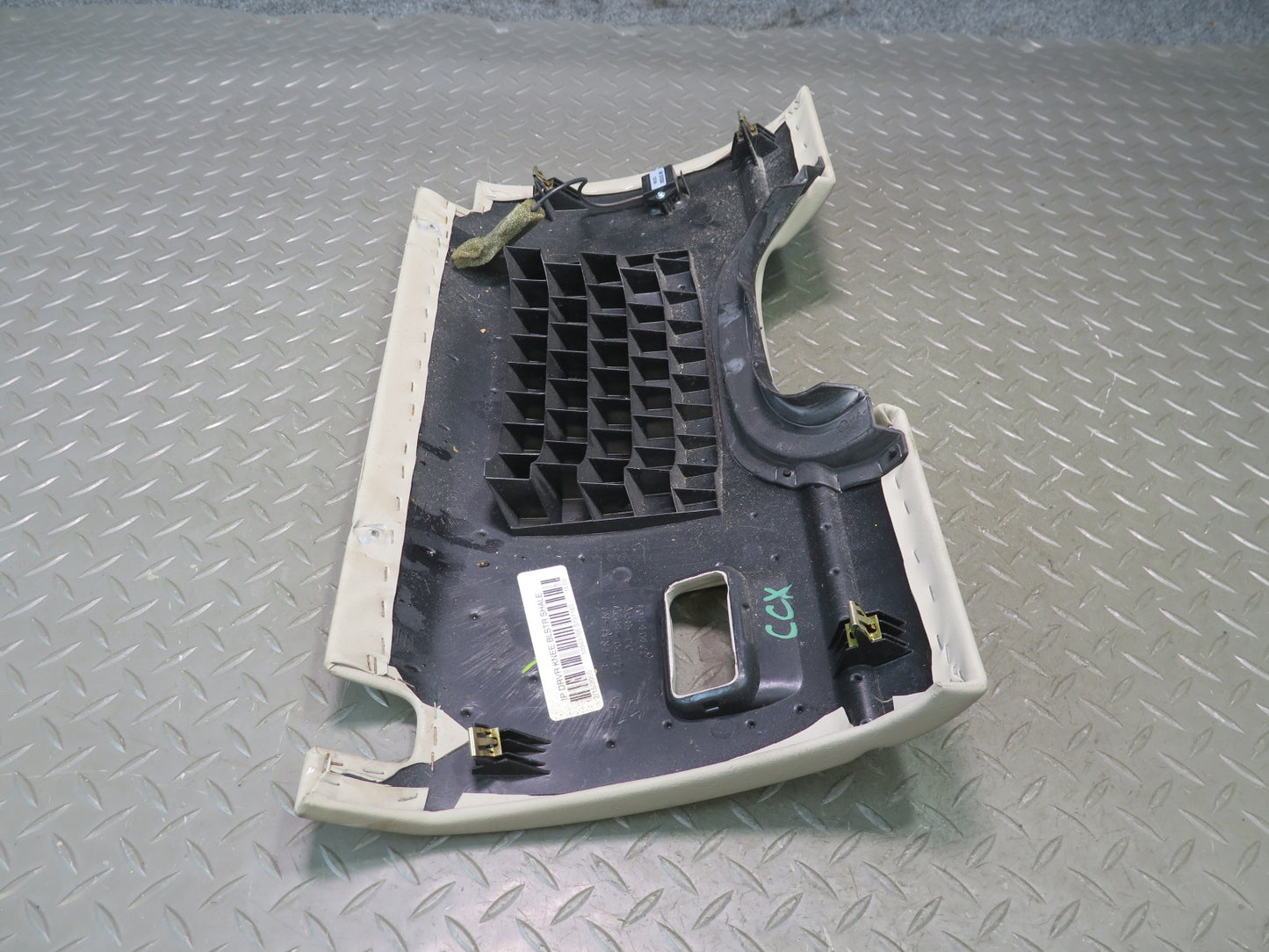 2004-2009 Cadillac XLR Dash Front Left Lower Knee Trim Panel 10440472