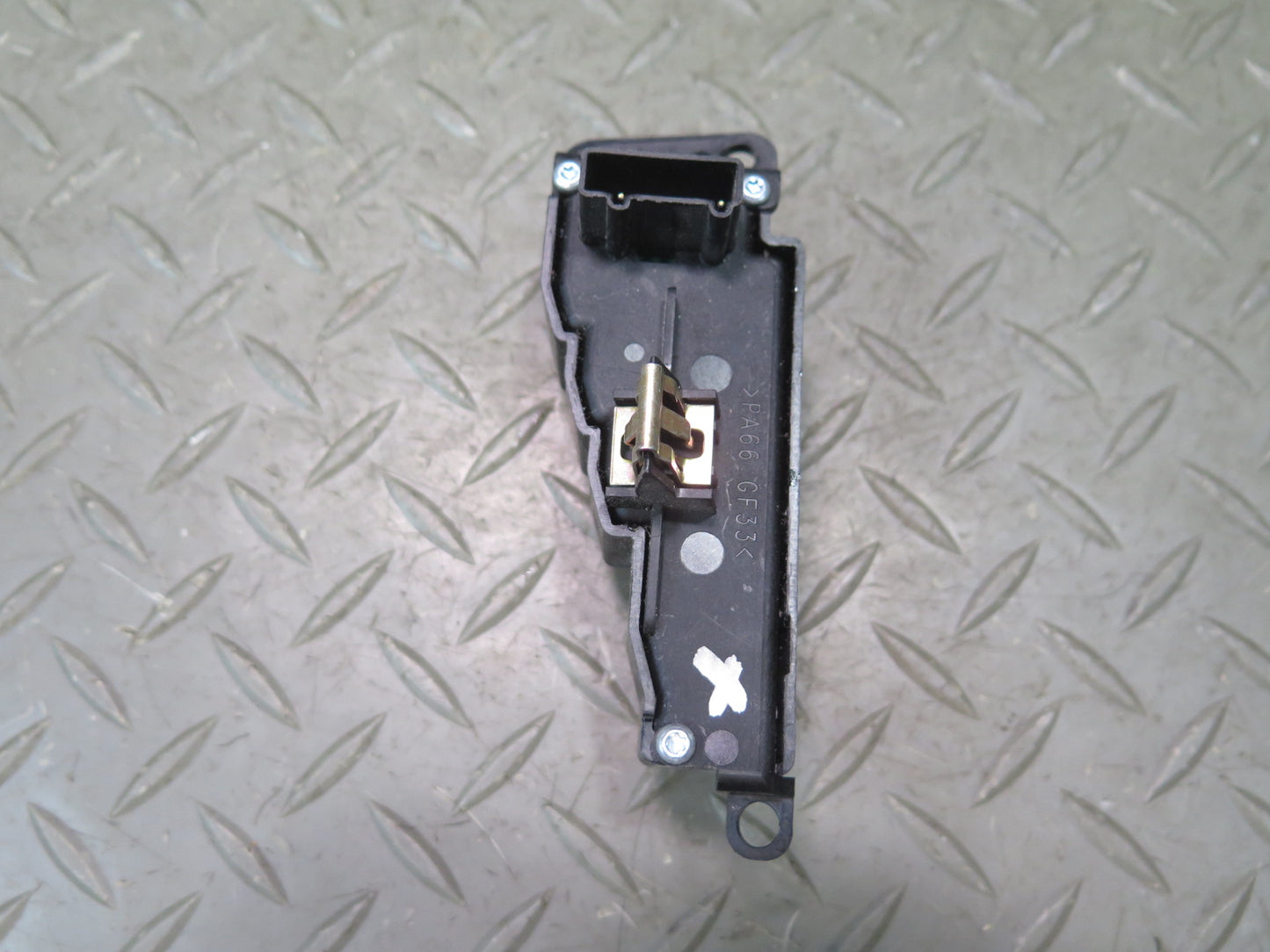 2004-2009 Cadillac XLR Instrument Panel Cluster Right Button Switch