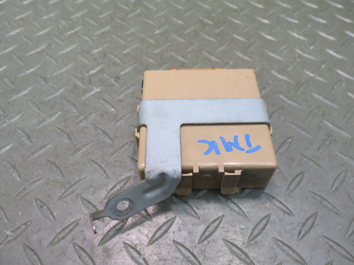 91-95 Toyota SW21L MR2 Door Control Module 85980-17070 OEM
