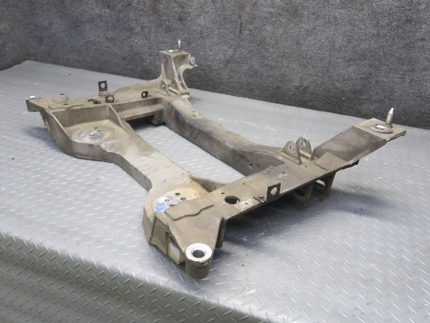 2004-2009 Cadillac XLR Front Engine Sub Frame Subframe Crossmember Cradle