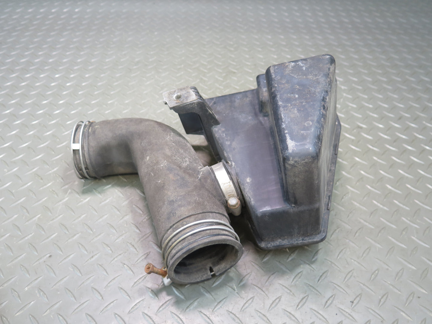 91-92 Toyota MR2 SW21L NON Turbo Air Intake Resonator 17893-74110 OEM