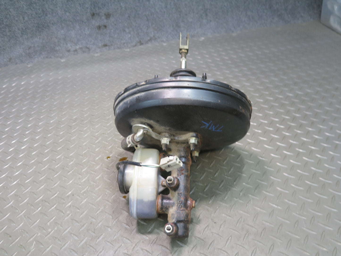 91-92 Toyota SW21L MR2 NA NON ABS Brake Master Cylinder Booster Reservoir OEM