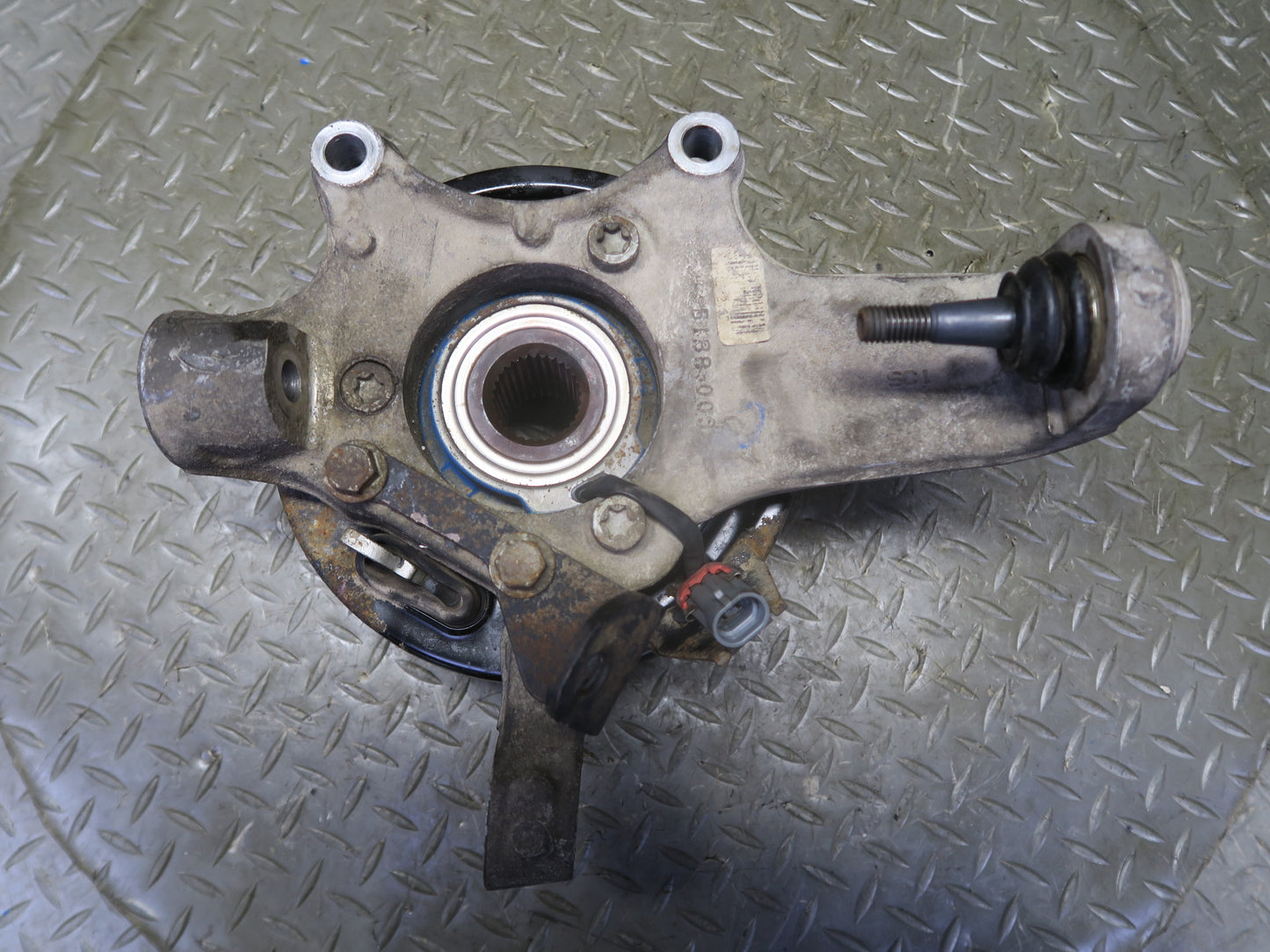 2004-2008 Cadillac XLR Rear Right Pass Side Spindle Knuckle Wheel Hub Bearing