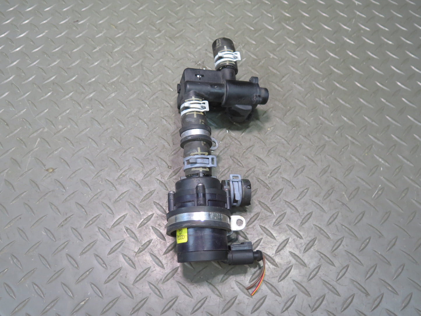 2011-2018 Porsche Cayenne 958 4.8L Hvac Heater Water Control Auxiliary Valve Set