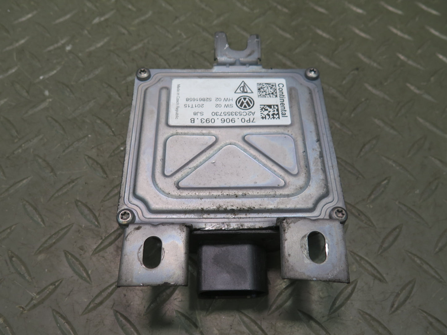 2011-2018 Porsche Cayenne Turbo 958.2 4.8L Fuel Pump Control Module 7P0906093B