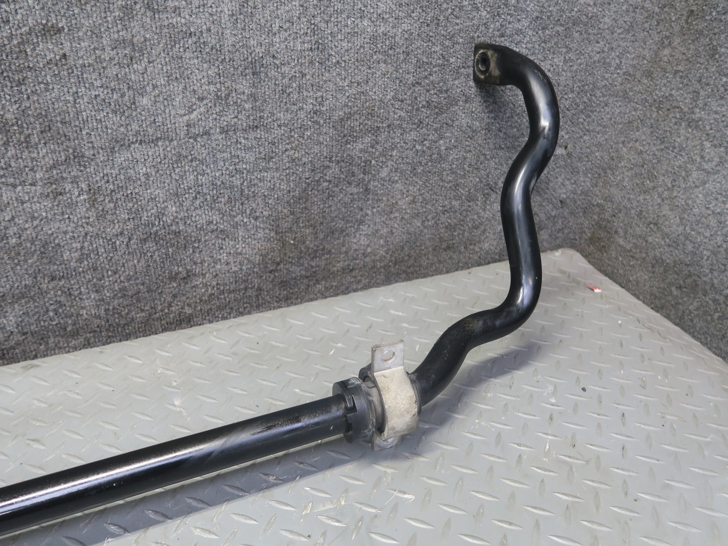 11-18 Porsche Cayenne 958 Rear Anti Roll Active Stabilizer Sway Bar 7P5511305