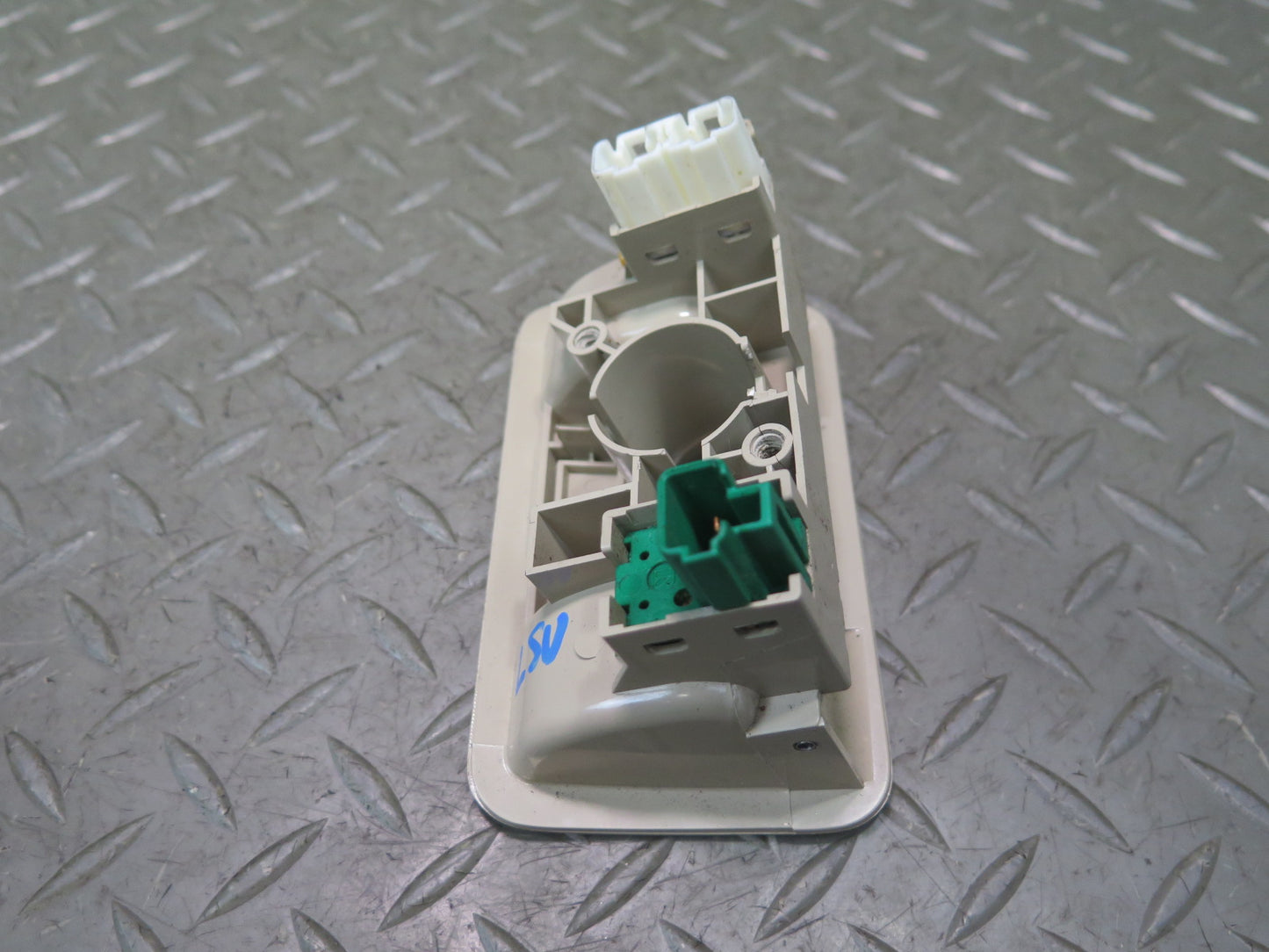 98-00 Lexus UCF20L LS400 Fuel Door & Trunk Open Release Button Switch OEM