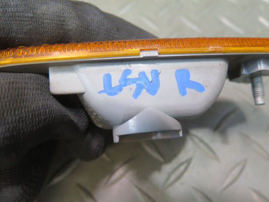 98-00 Lexus UCF20L LS400 Front Bumper Right Side Marker Light Lamp OEM