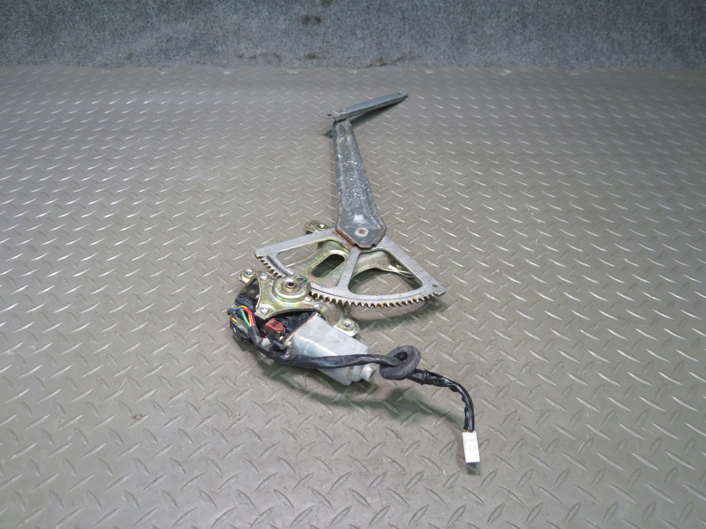 98-00 Lexus UCF20L LS400 Front Right Pass Door Window Regulator w Motor OEM