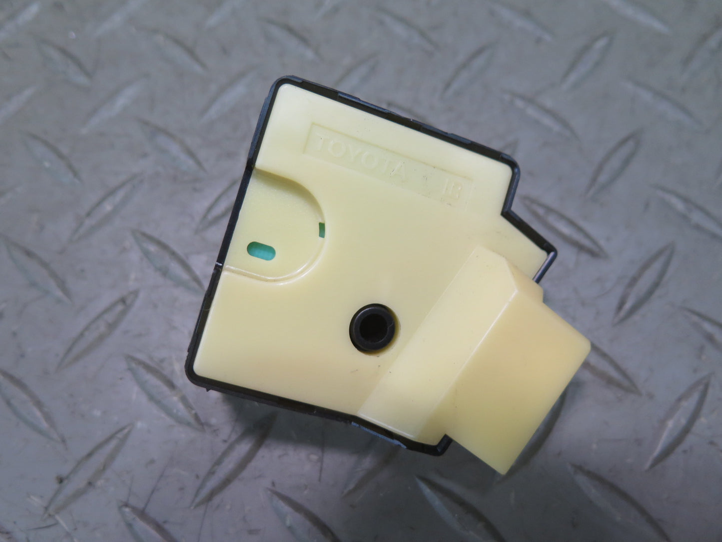 98-00 Lexus UCF20L LS400 Front Left & Right Seat Memory & Belt Switch Set OEM