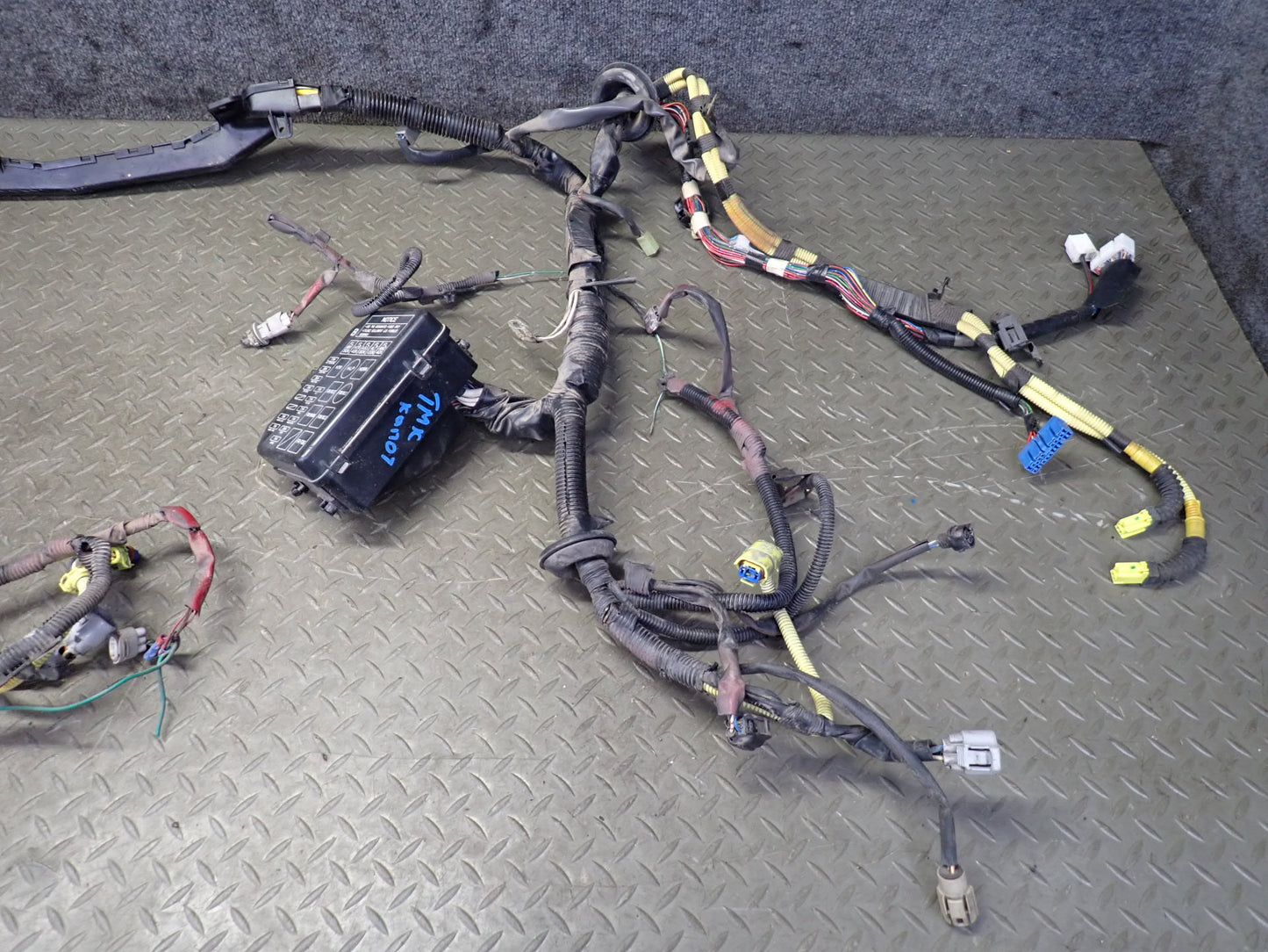 91-93 Toyota SW21L MR2 Front Trunk Luggage Wire Wiring Harness 82181-17310 OEM
