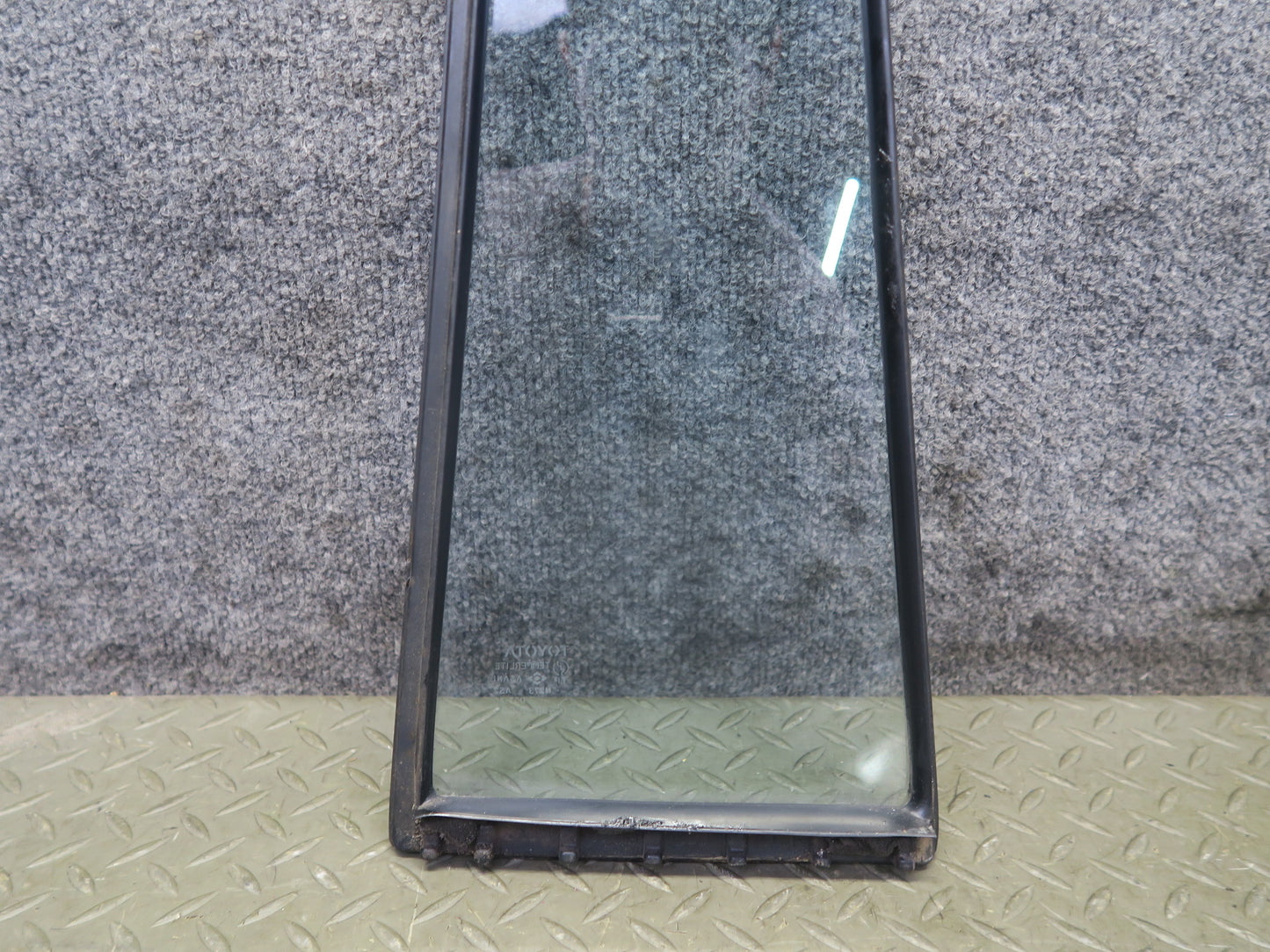 1991-1997 Toyota Land Cruiser FJ80 Rear Left Door Vent Fixed Glass Window
