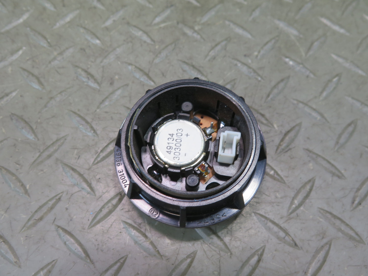 95-99 BMW E36 318iC Set of 2 Left & Right Door Speaker OEM