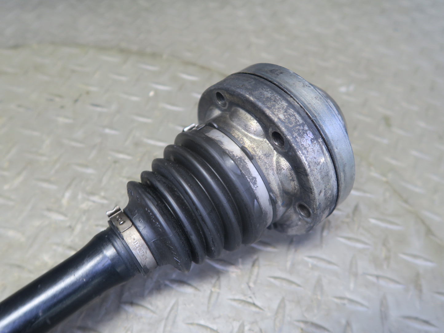 2011-2018 Porsche Cayenne 958 AWD Front Left or Right Suspension Axle Shaft