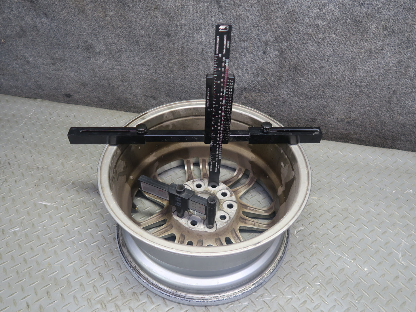 01-06 BMW E46 M3 Replica Aftermarket R15" Chrome Wheel Rim 16x7JJ 5x120
