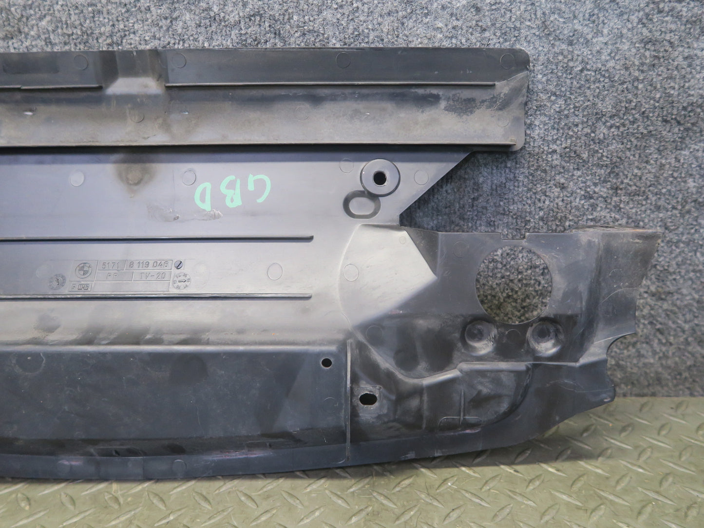 94-99 BMW E36 318iC Engine Radiator Cowl Cover Panel 8119046 OEM