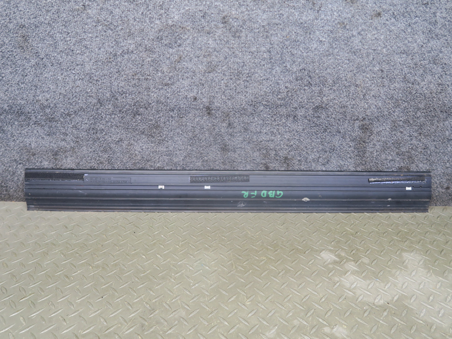 94-99 BMW E36 318iC Coupe Convertible Door Scuff Sill Plate Trim Panel Set OEM