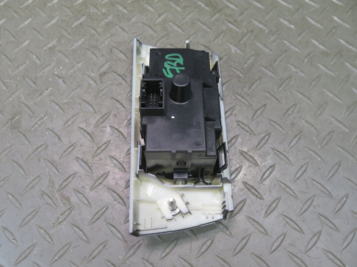 2009-2013 BMW E90 E92 E93 M3 Headlight Lamp Switch Control Panel