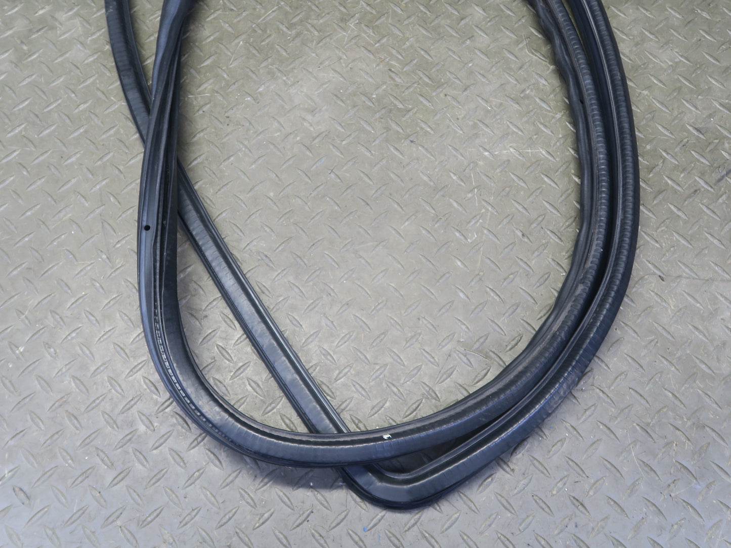 92-00 Lexus UZZ30L SC300 SC400 Left Right Door Weatherstrip Rubber Seal Set OEM