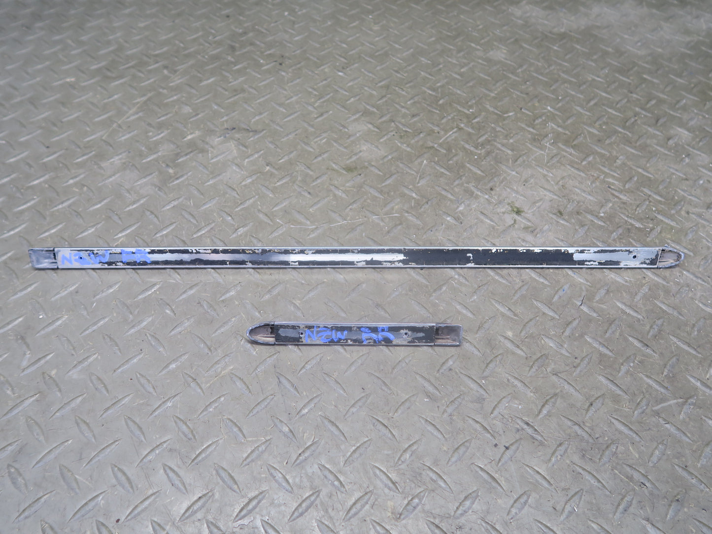 79-83 Datsun 280ZX 2+0 Set of 3 Right Front & Rear Door & Fender Molding OEM