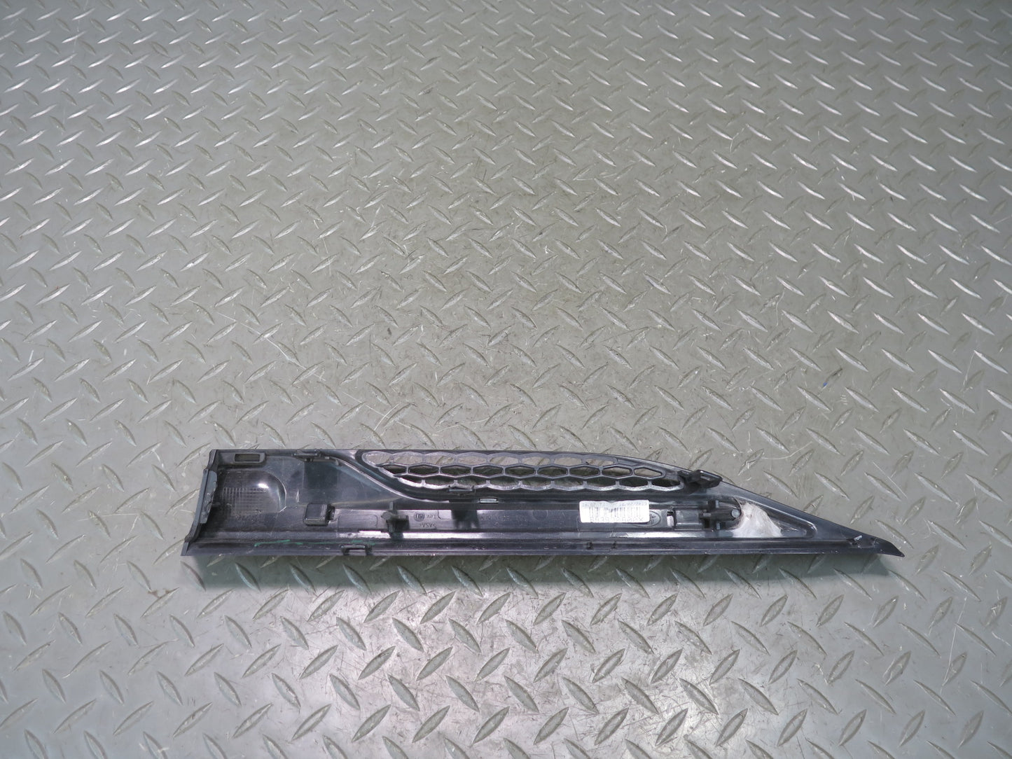 2012-2019 Range Rover Evoque L538 Front Right Fender Air Vent Grille Molding