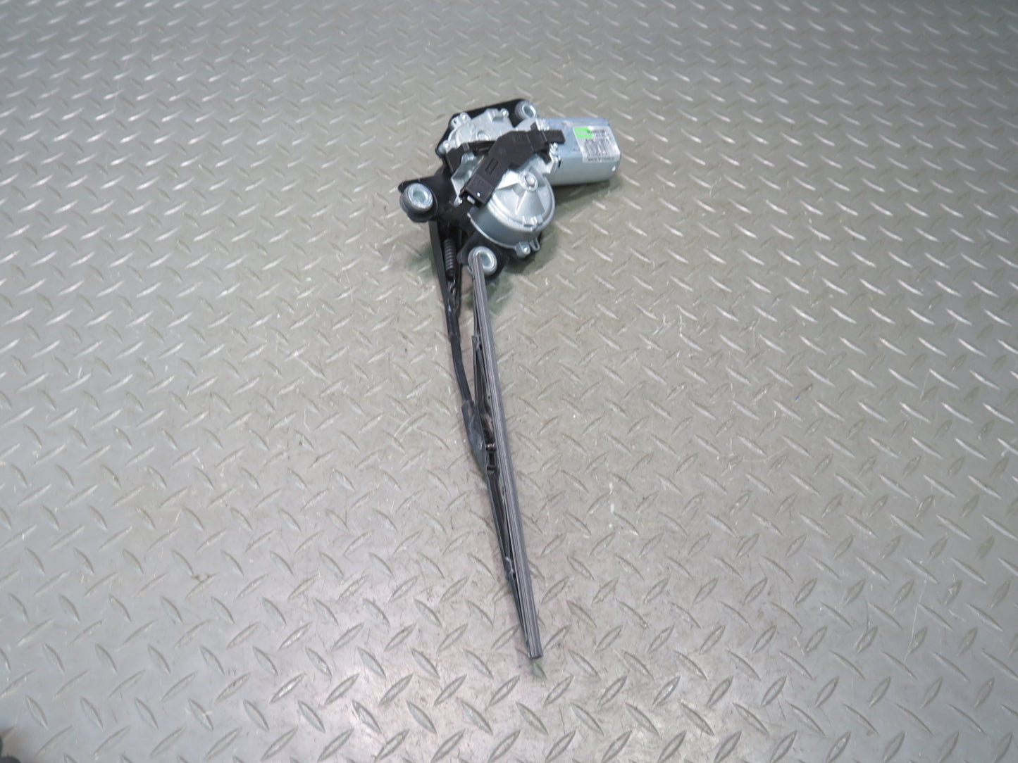2012-2019 Range Rover Evoque L538 Rear Tailgate Wiper Motor w Arm
