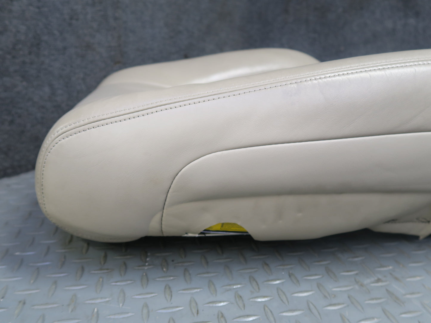 98-00 Lexus UCF20L LS400 Front Right Seat Upper Leather Cushion Ivory OEM