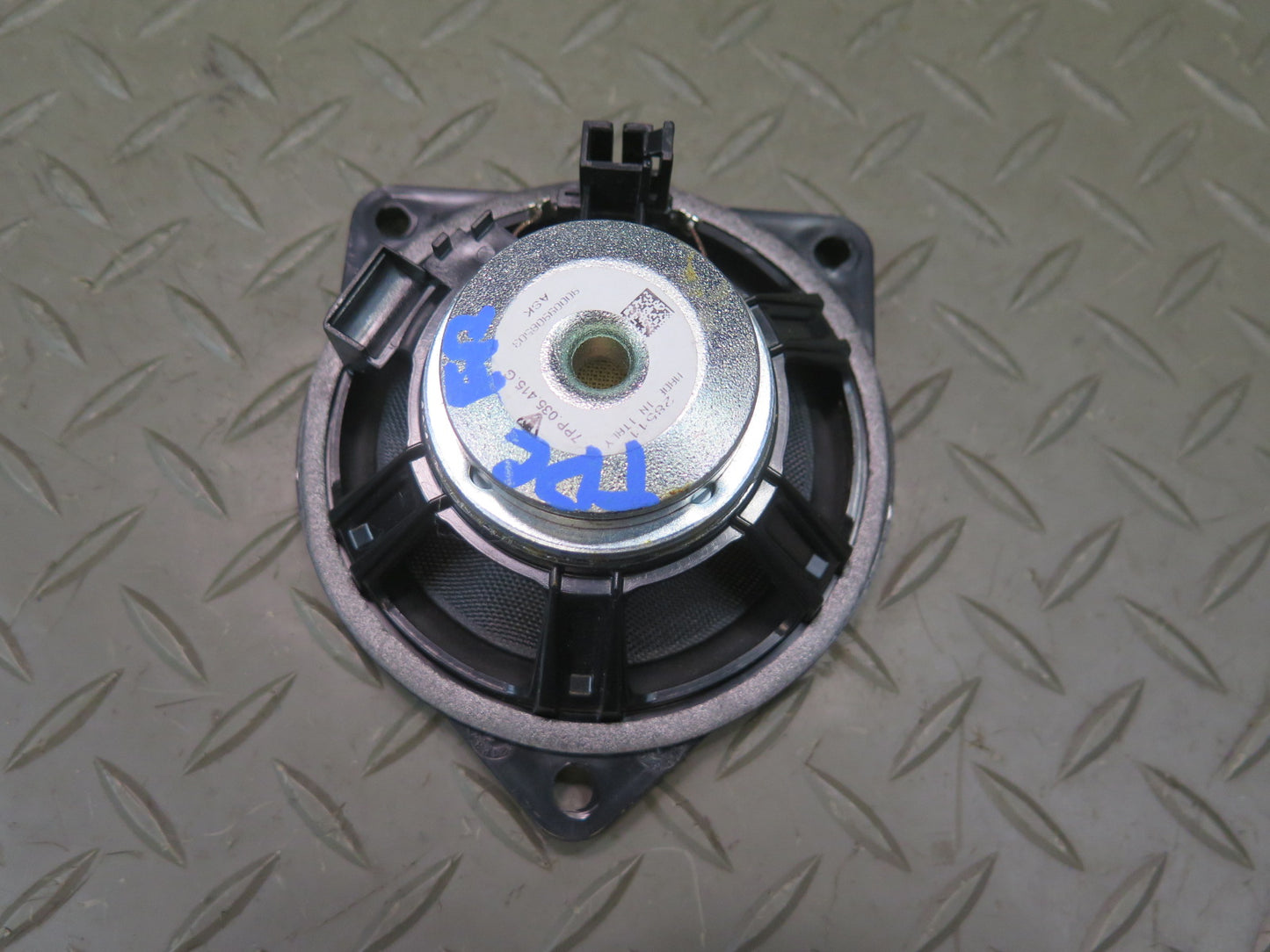 11-18 Porsche Cayenne 958 Front Right Left Side Door Audio Speaker Burmester Set