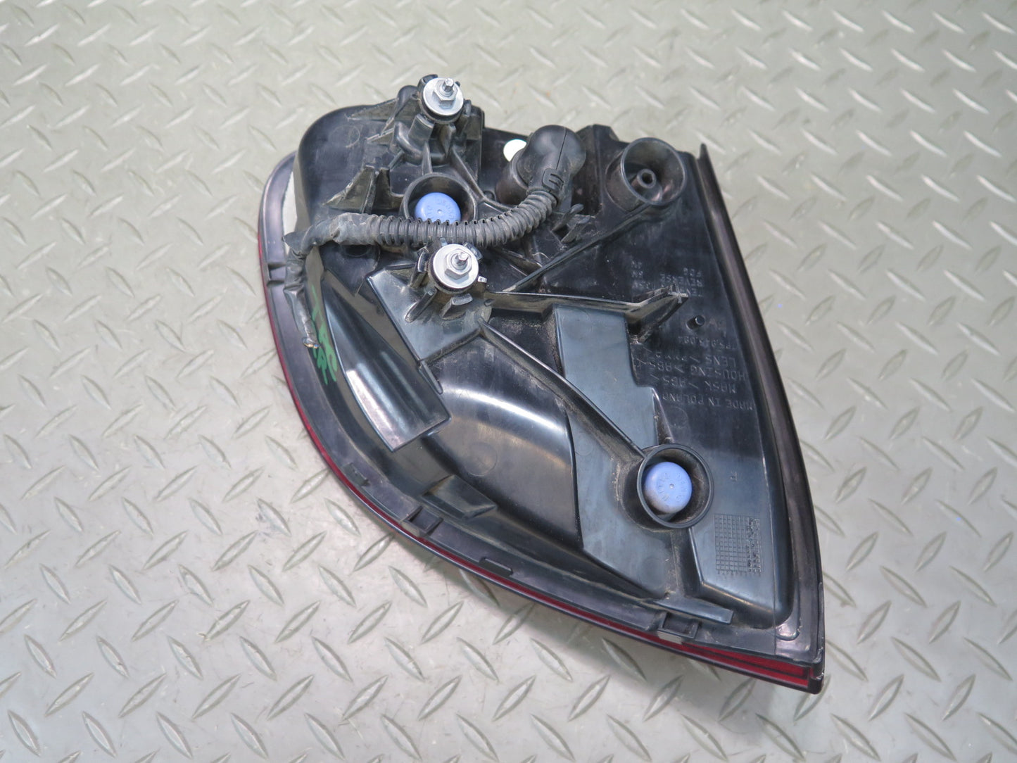 2011-2014 Porsche Cayenne 958 Rear Right Pass Side Inner Tail Light Lamp