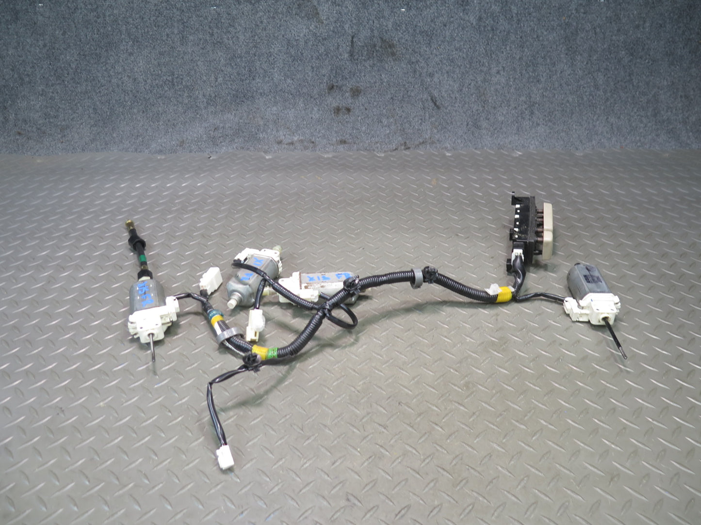 01-05 Lexus JCE10L IS300 Front Right Seat Adjustment Motor Switch Set OEM