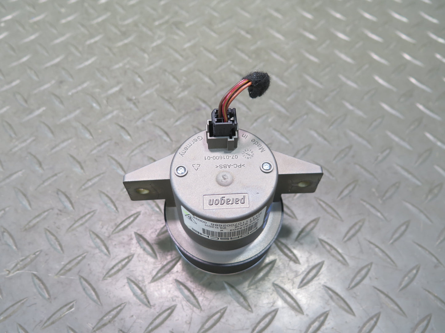 2011-2014 Porsche Cayenne 958 Dash Center Chrono Clock Unit 7P5919203