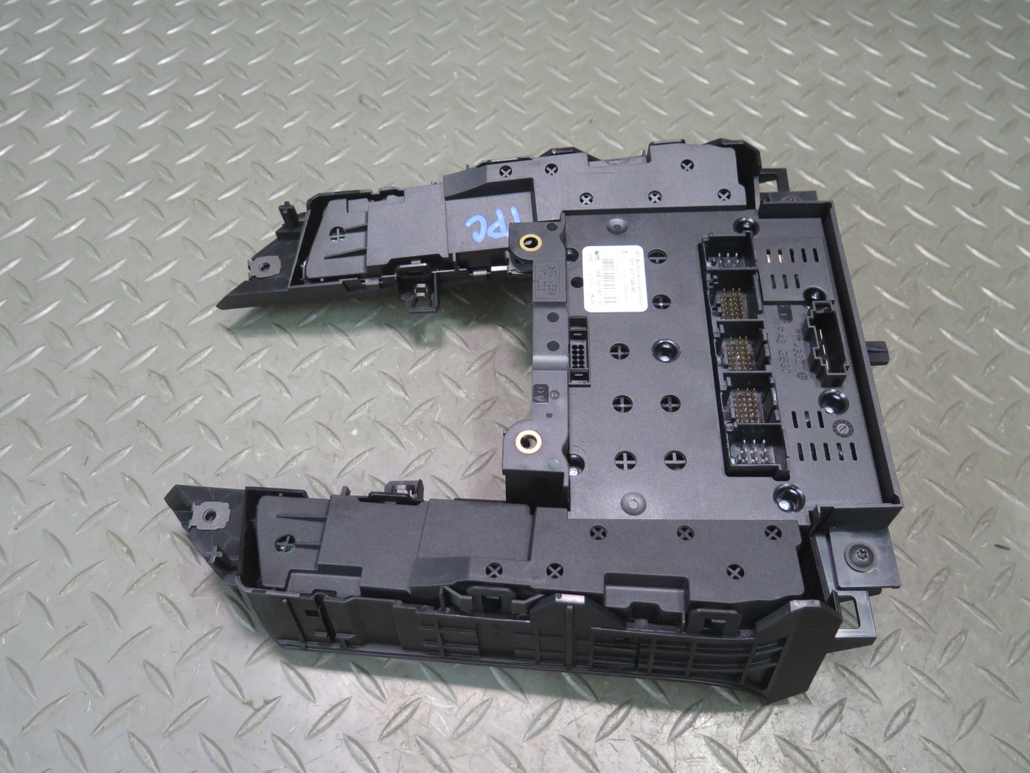 2011-2014 Porsche Cayenne 958 Front A/C Climate Control Temp Switch Unit