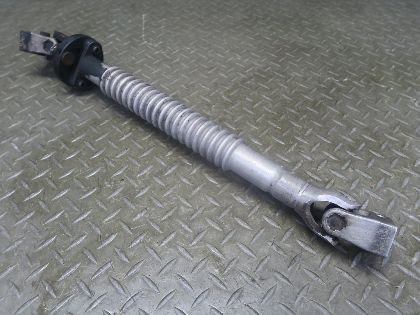 96-02 BMW E36/7 Z3 Steering Column Lower U Joint Linkage Shaft OEM