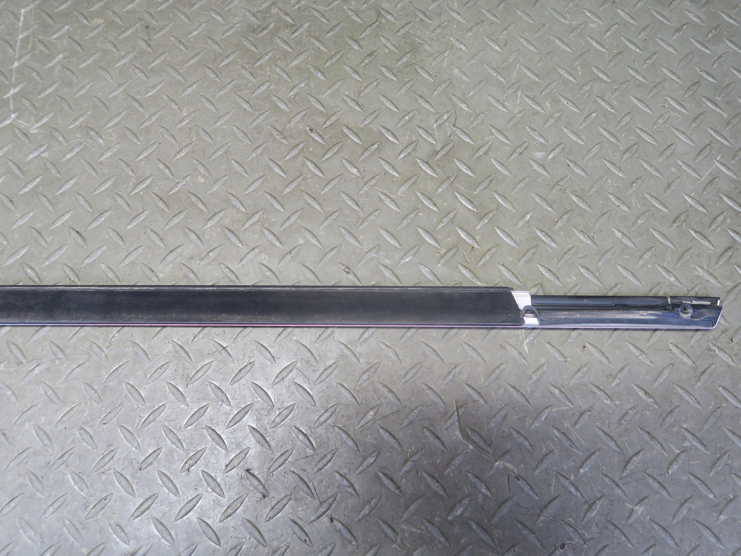 2012-2019 Range Rover Evoque L538 Rear Left Door Window Chrome Trim Molding