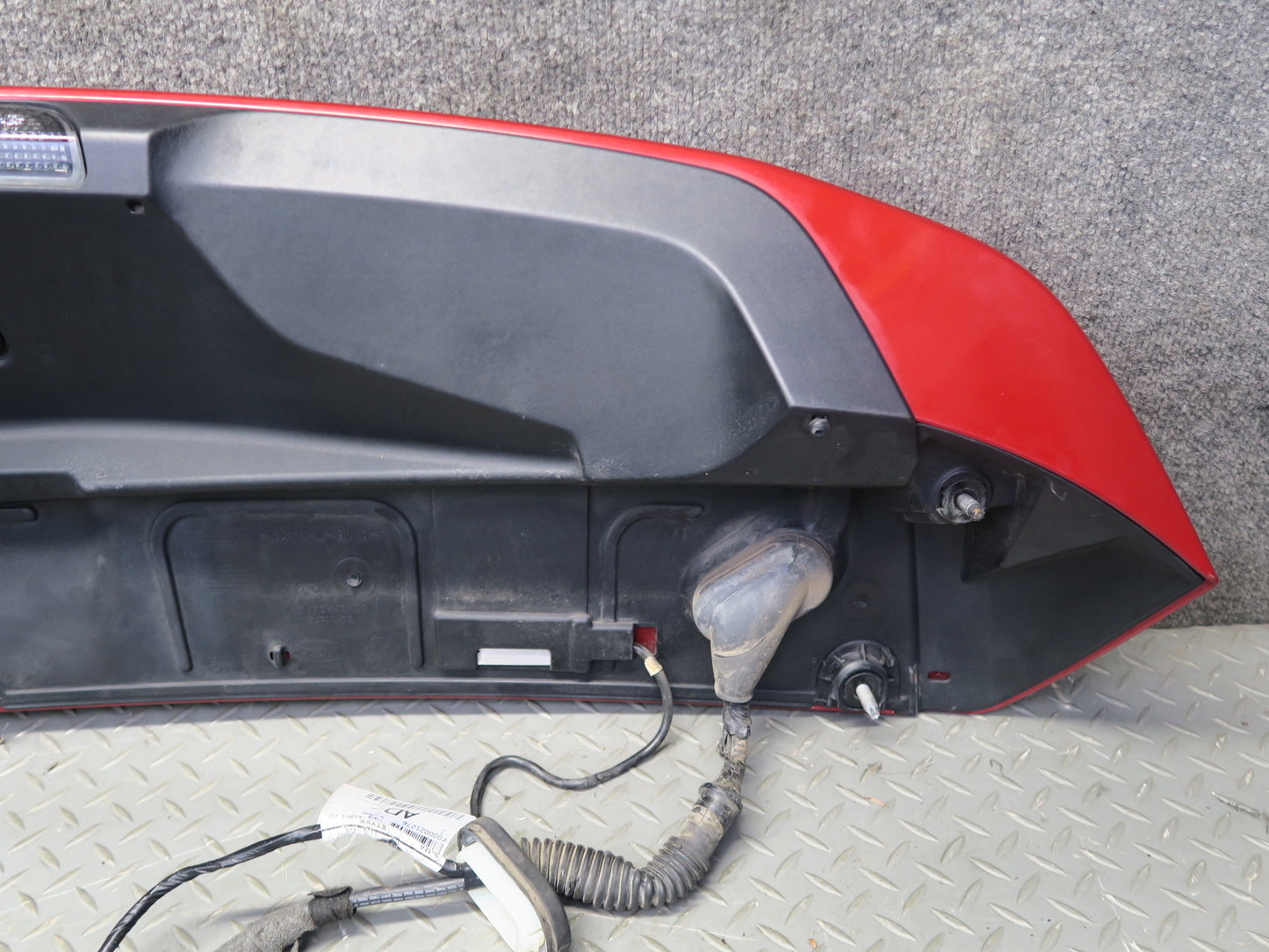 2012-2015 Range Rover Evoque L538 4DR Rear Trunk Tailgate Spoiler w Brake Light