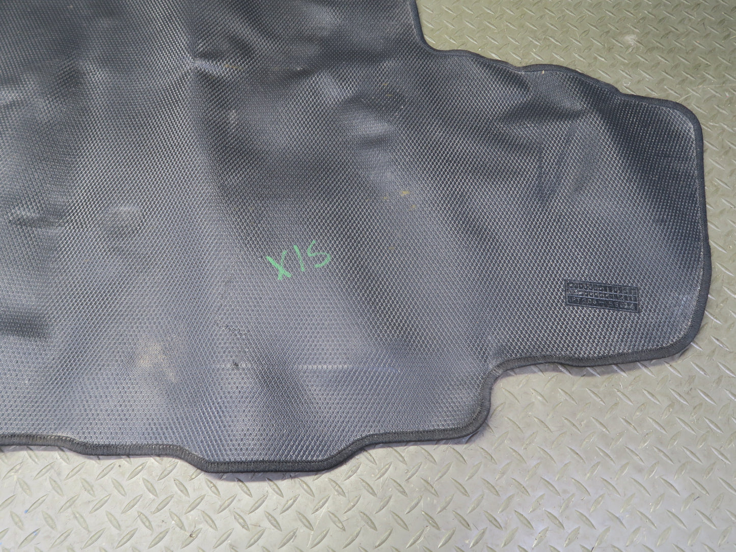 01-05 Lexus JCE10L IS300 Sedan Rear Trunk Floor MAT Carpet Cover OEM