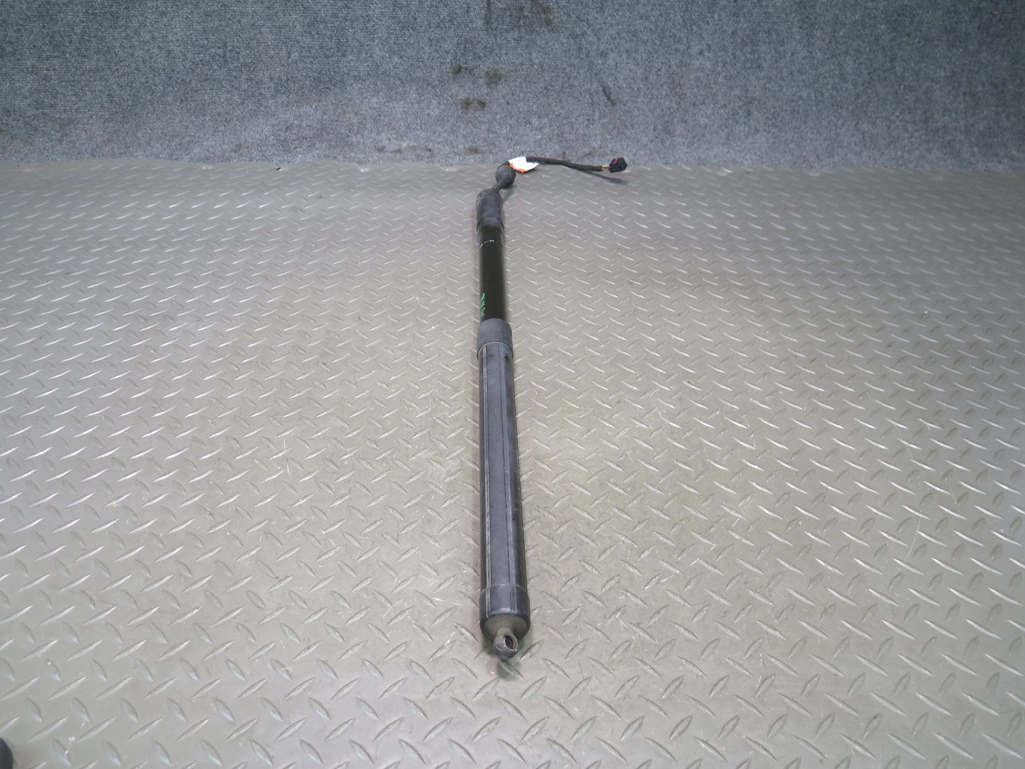14-22 Range Rover Sport L494 Rear Trunk Tailgate Shock Strut Support Set of 2