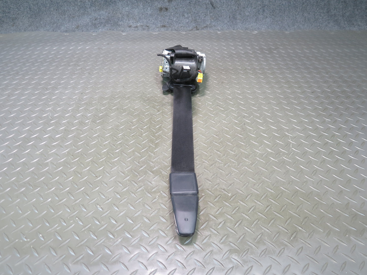 11-18 PORSCHE CAYENNE FRONT LEFT DRIVER SIDE SEATBELT RETRACTOR OEM