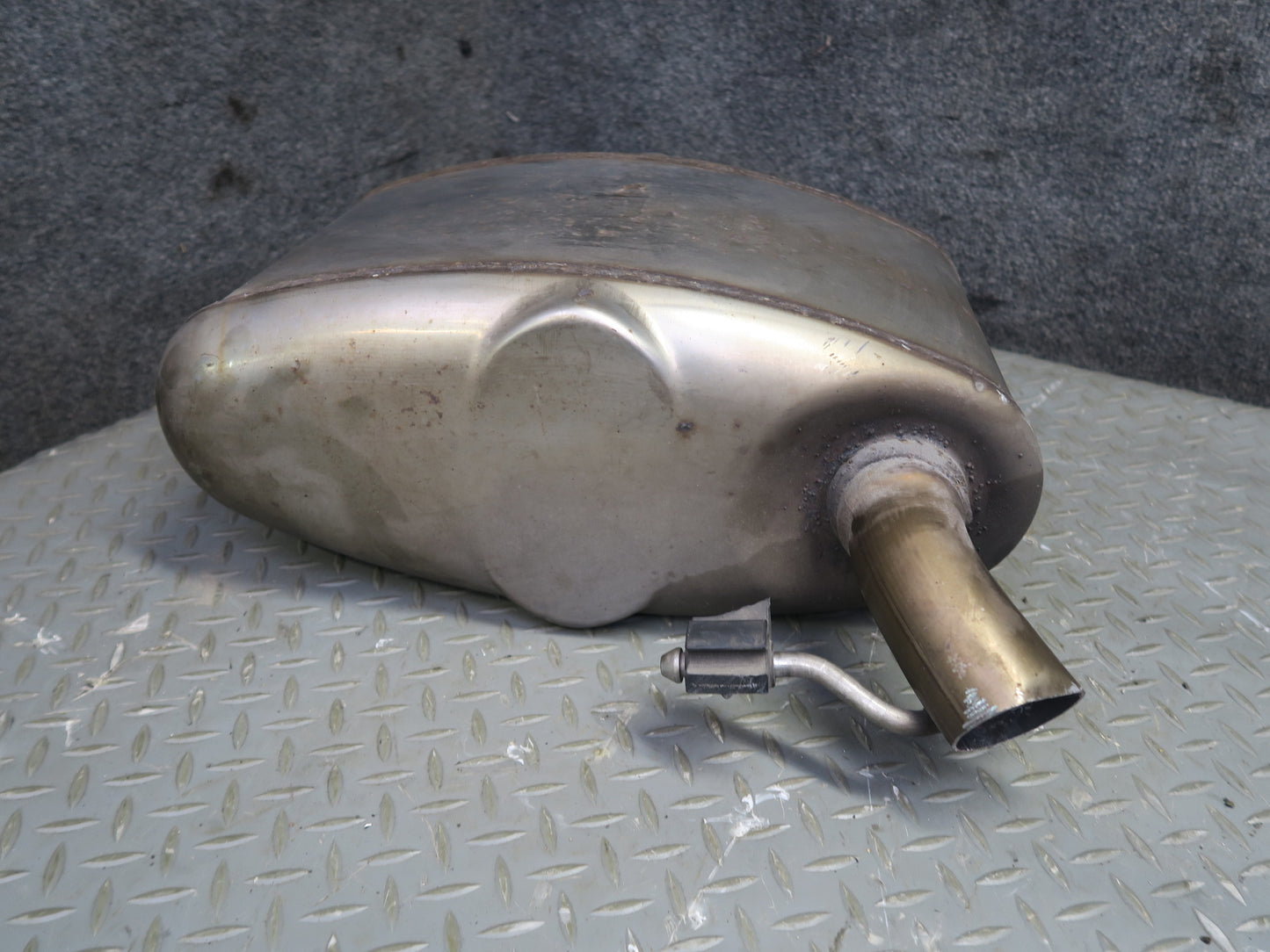 2014-2017 Range Rover Sport L494 3.0L Rear Right Exhaust Muffler w Tip 45K Miles